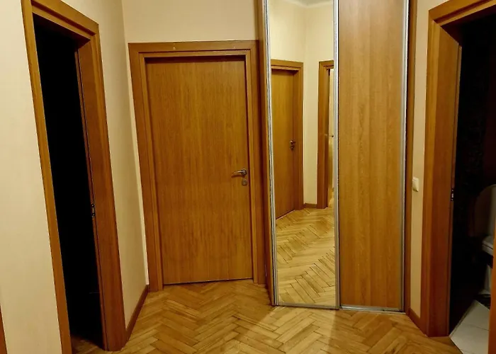 Center Проживание в семье